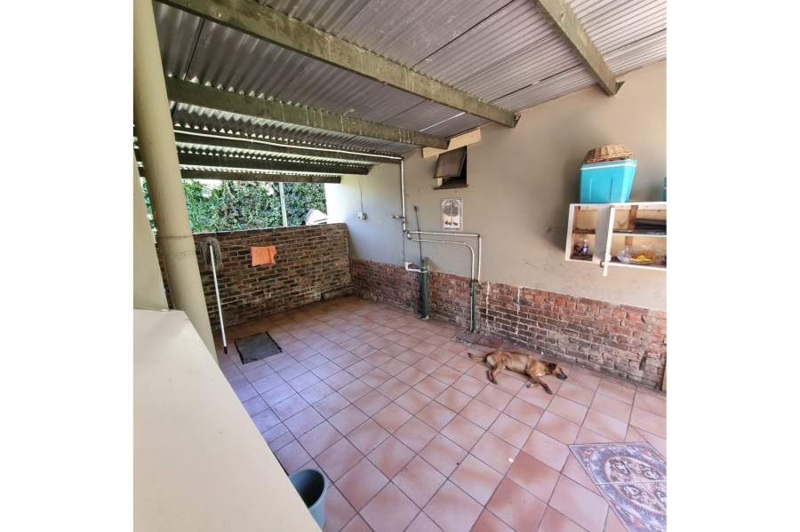 To Let 4 Bedroom Property for Rent in Beacon Bay Eastern Cape